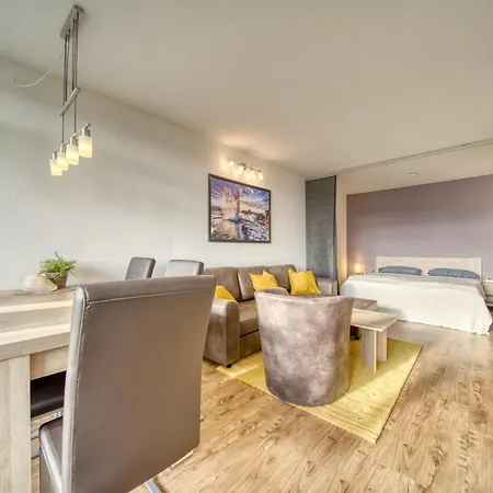 Apartment - Haus C, App 0c0702 *